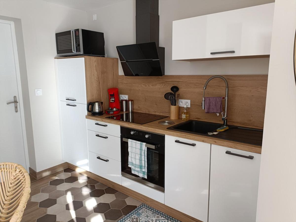 Appt Reposant Entierement Equipe. Apartment Toules Luaran gambar