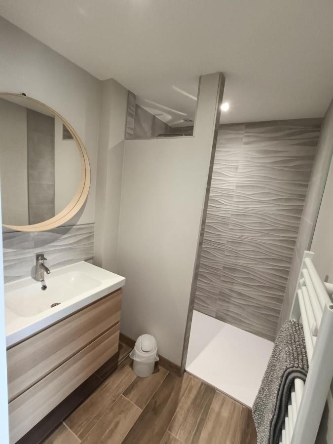 Appt Reposant Entierement Equipe. Apartment Toules Luaran gambar